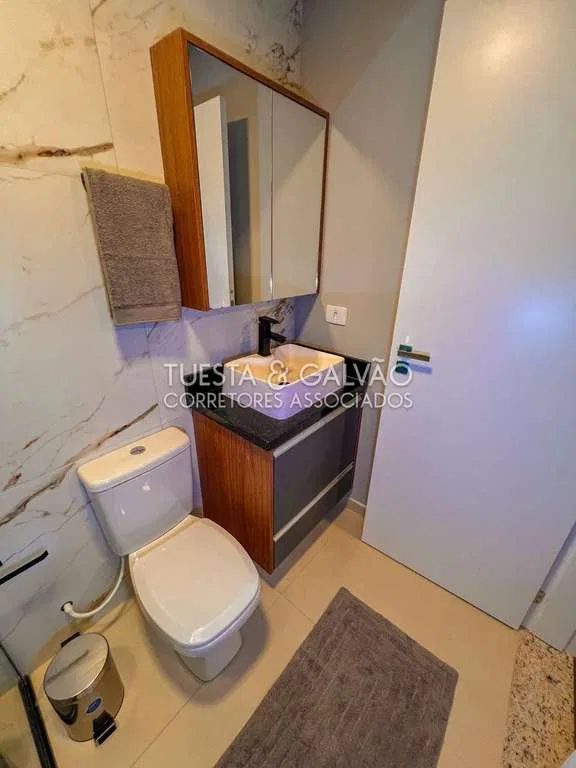 Furnished studio 31 m² with desk and private bath — photo 16