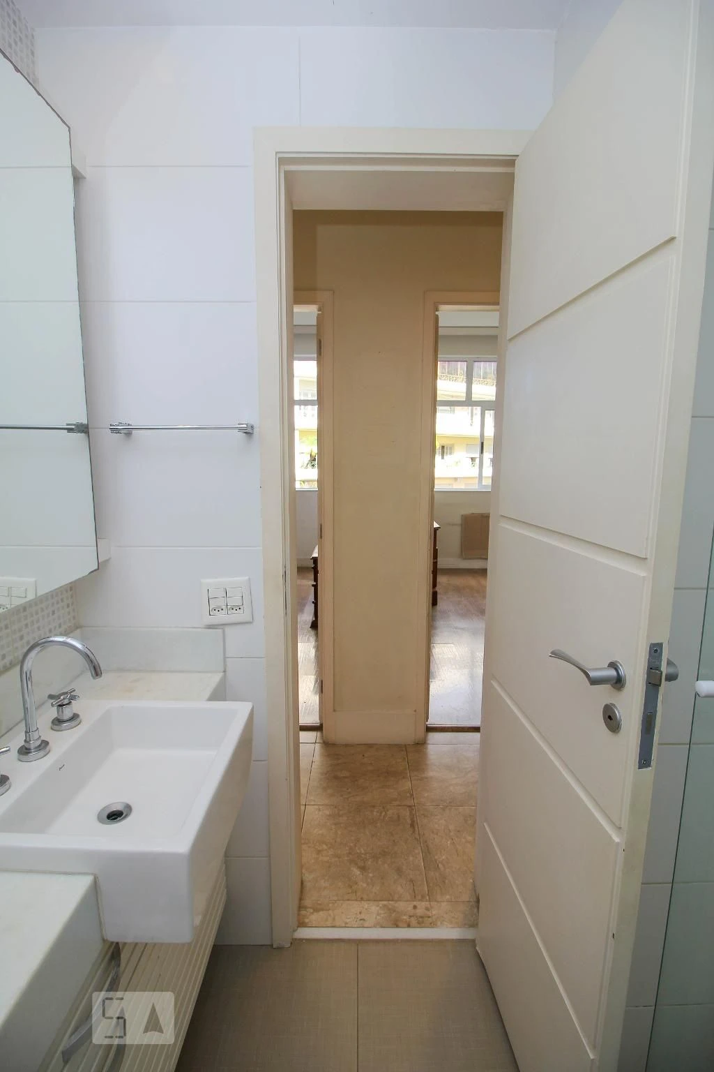 3-bedroom apartment with a home office — photo 25