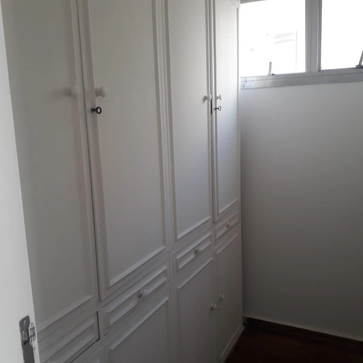 Linear penthouse with 4 bedrooms and 2 parking spots — photo 38