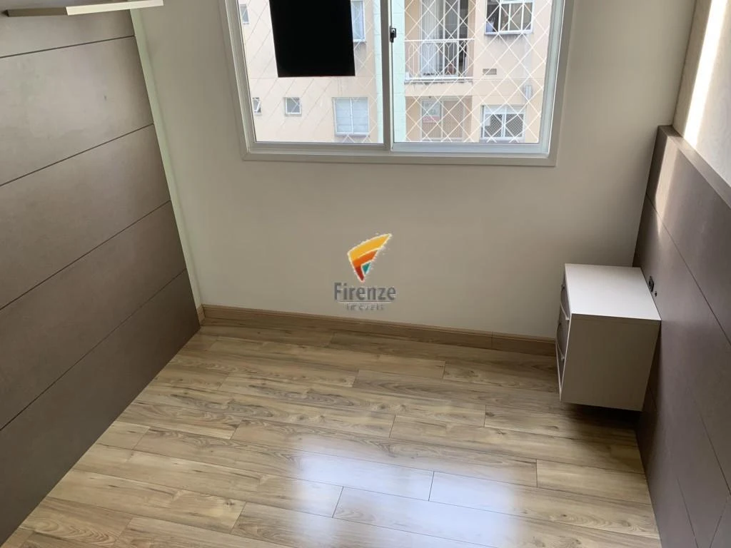 Wood or laminate floors in a 2-bedroom apartment, 57 m² — photo 5