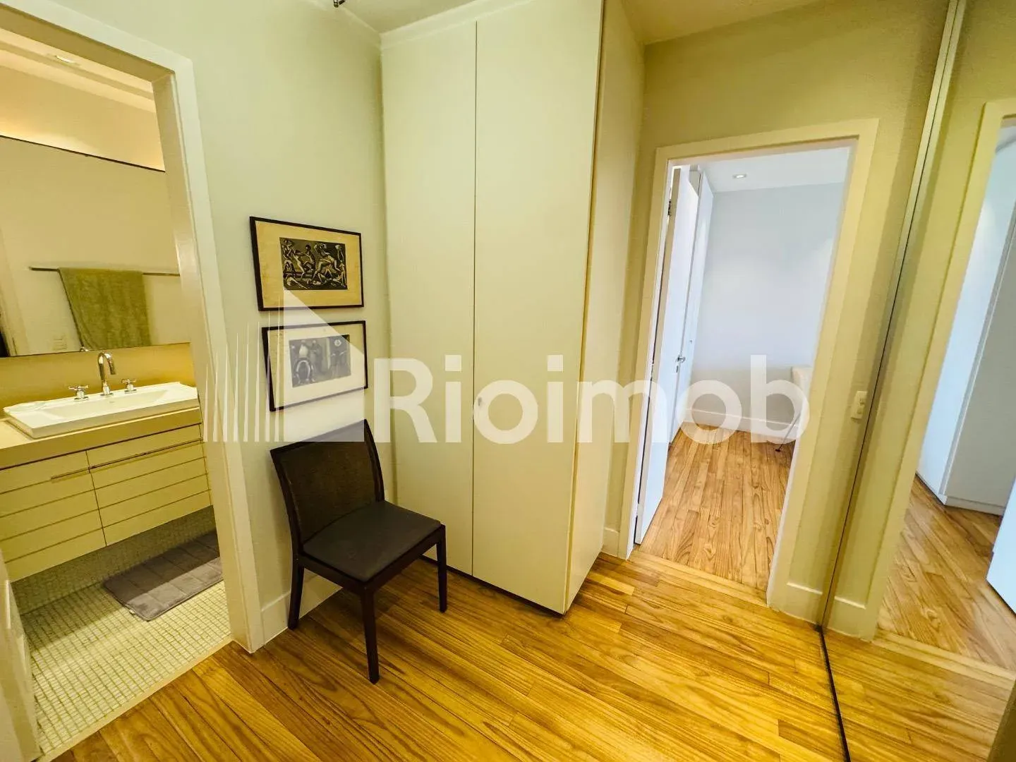 Unfurnished apartment with 5 bedrooms and 5 bathrooms — photo 14