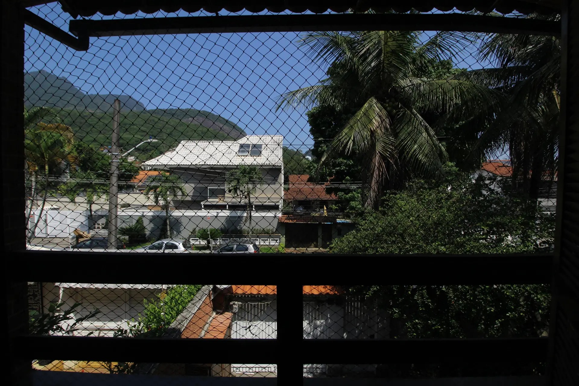 House, 450 m², with a grill on the balcony — photo 50