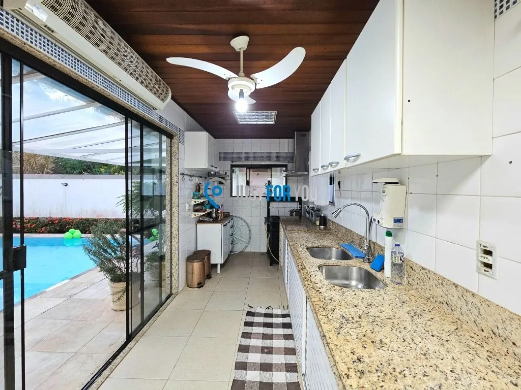 Furnished 4-bedroom house with 5 bathrooms and 350 m² — photo 9