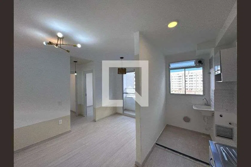 Wood or laminate floors in a 2-bedroom apartment, 48 m² — photo 6