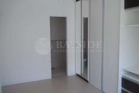 4-bedroom apartment with a mountain view in Rio de Janeiro — photo 14