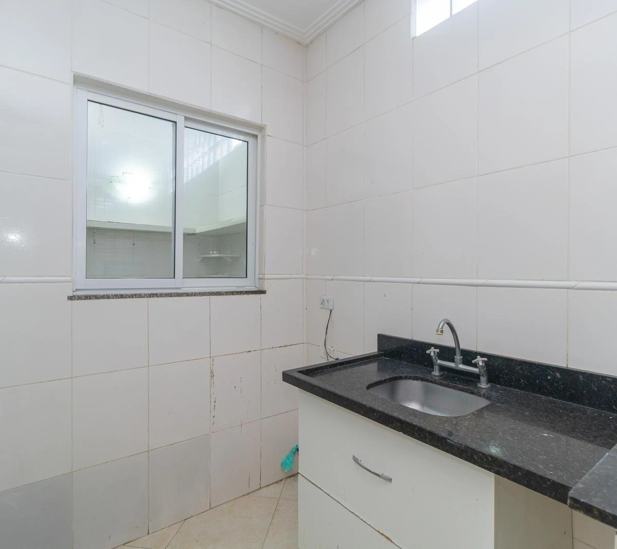 180 m² house with a home office and a bathtub — photo 20