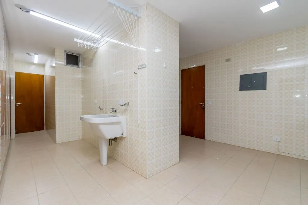 Apartamento de 3 dormitorios con 202 m² y 2 plazas — photo 21