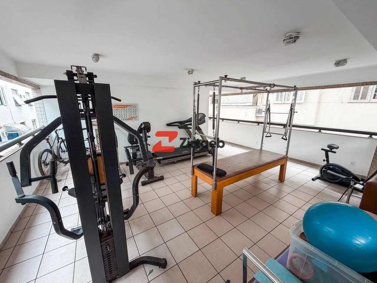 4-bedroom apartment with a walk-in closet in Rio de Janeiro — photo 31