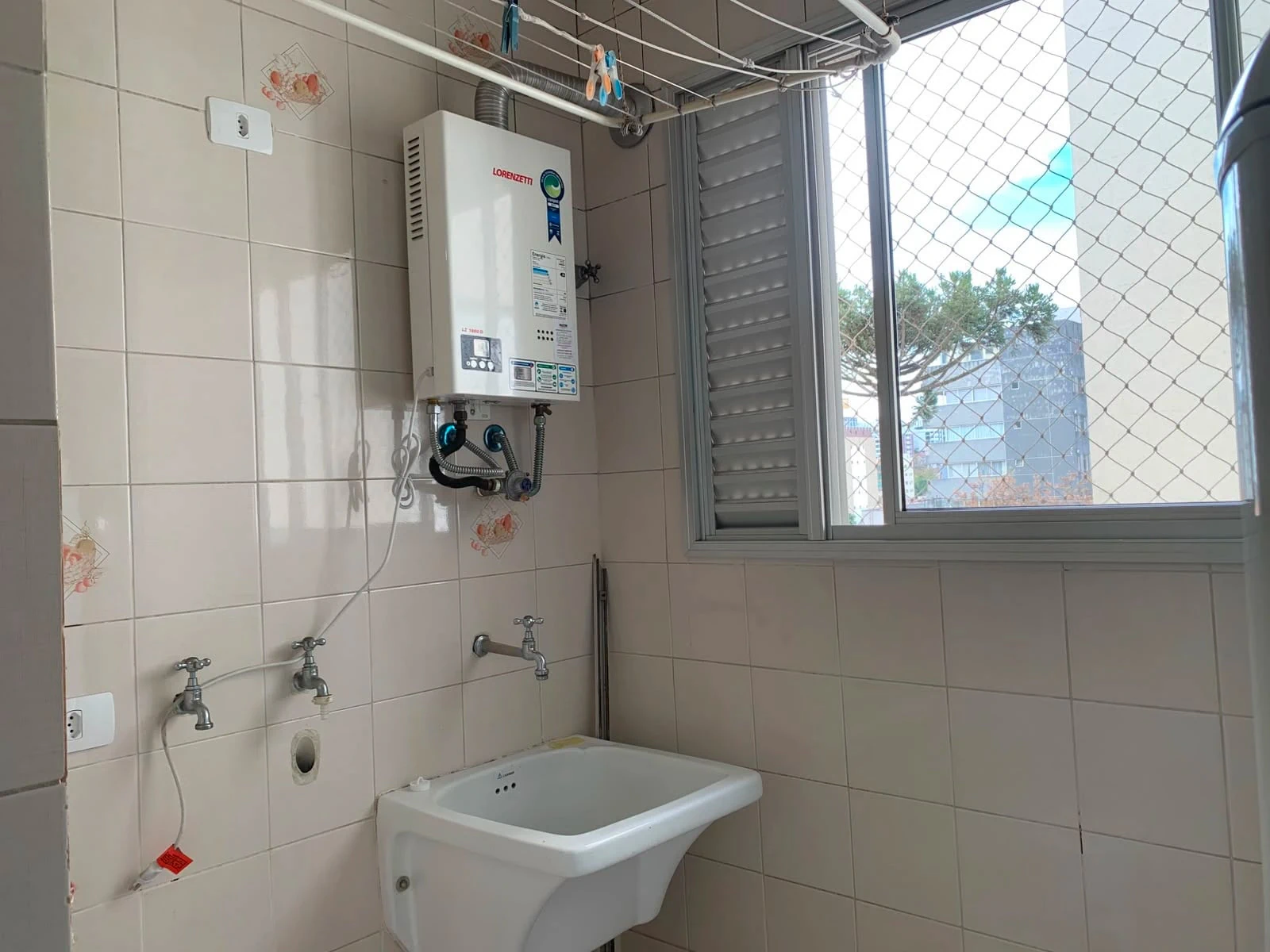 Furnished 2-bedroom, 73 m² apartment in Curitiba — photo 6