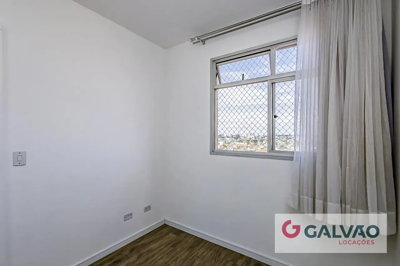 2-bedroom apartment with 1 parking space in gated community — photo 4