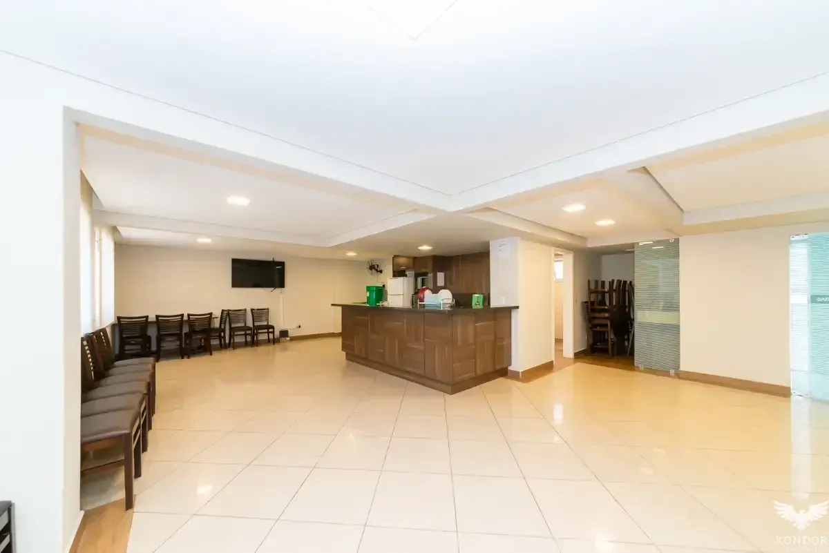 160 m² apartment with 3 bedrooms and 1 en-suite — photo 43