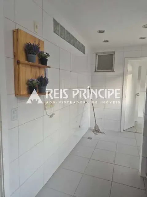 Duplex top-floor apartment with 3 bedrooms and balcony grill — photo 22