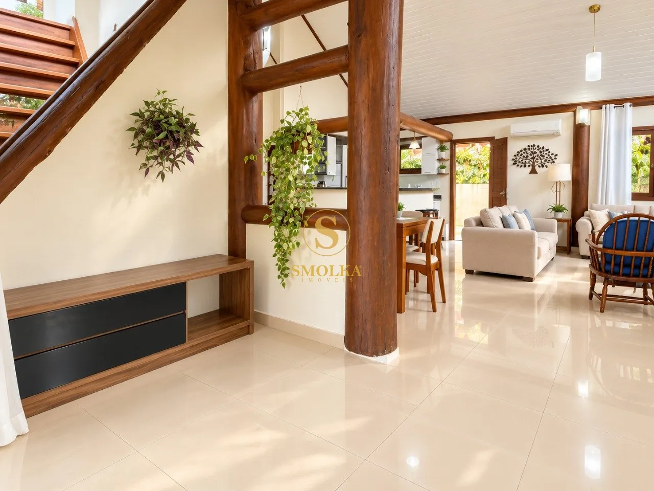 3-bedroom house with floor-to-ceiling windows — photo 19