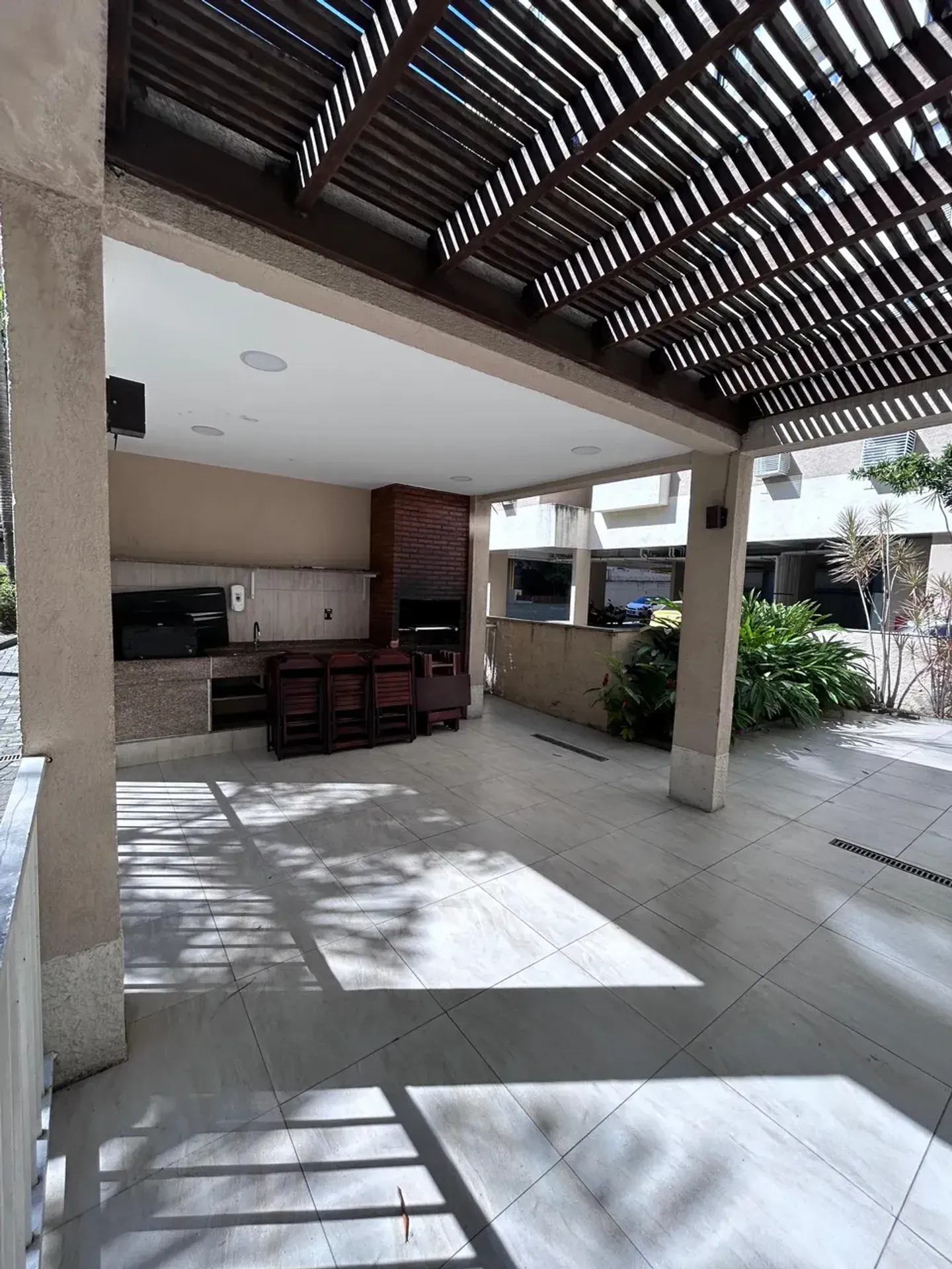 Apartamento de 3 quartos com cozinha americana e varanda — photo 33