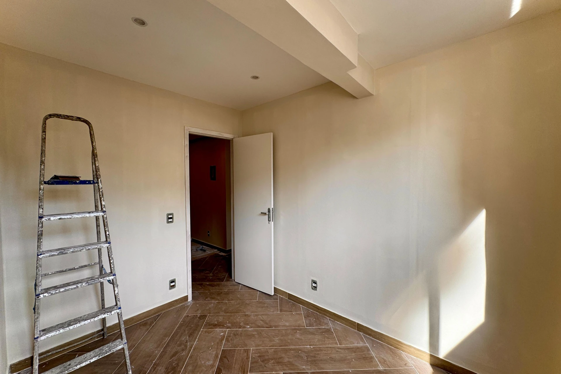 Apartamento de 1 dormitorio con cocina abierta y cocina a gas — photo 7