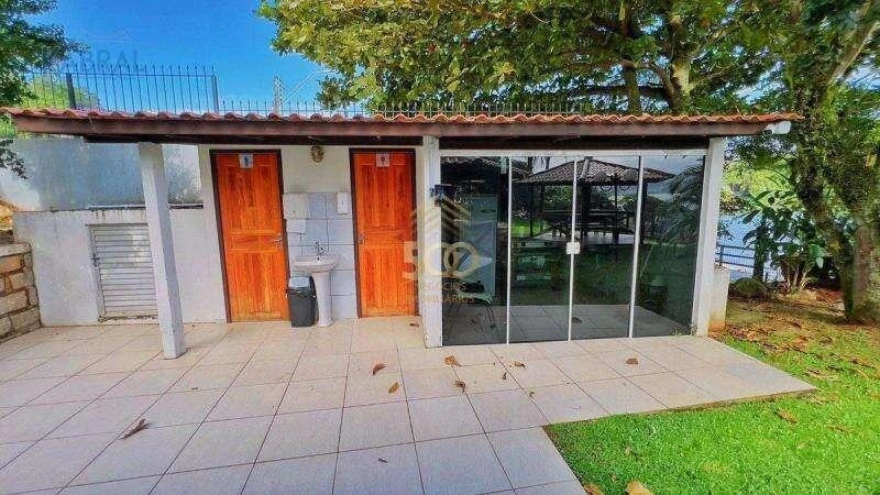 Furnished 3-bedroom apartment with enclosed balcony — photo 27