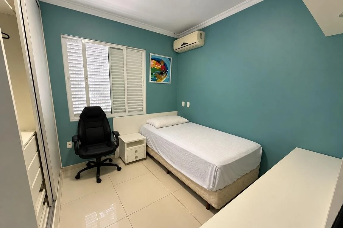 Home office in a 3-bedroom house, 148 m² — photo 14
