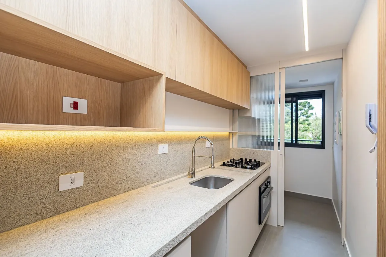 Apartment, 78 m², with a glass-enclosed balcony — photo 11