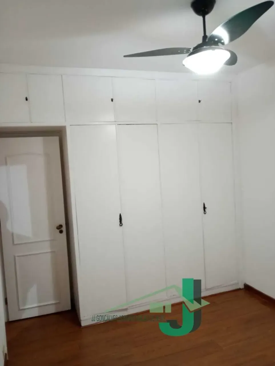 3-bedroom apartment with 3 bathrooms and 2 parking spots — photo 8