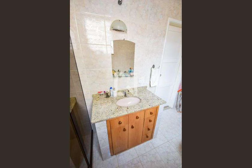 Casa mobiliada com 6 quartos e 3 suítes com jardim e BBQ — photo 95