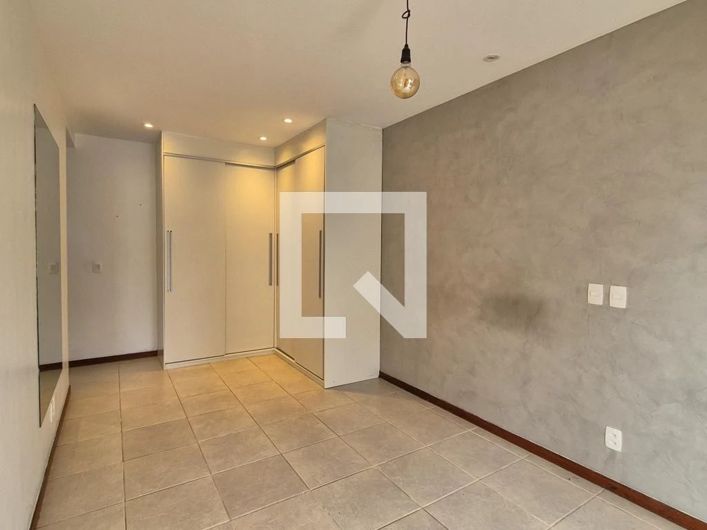 3-bedroom apartment with a balcony and 3 bathrooms — photo 37