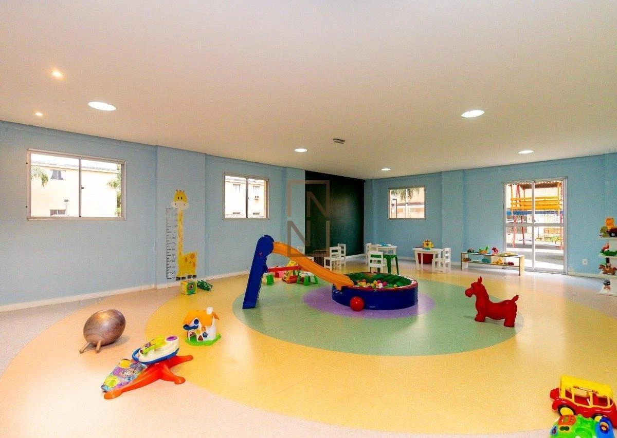 2-bedroom apartment in a building with a gym — photo 30