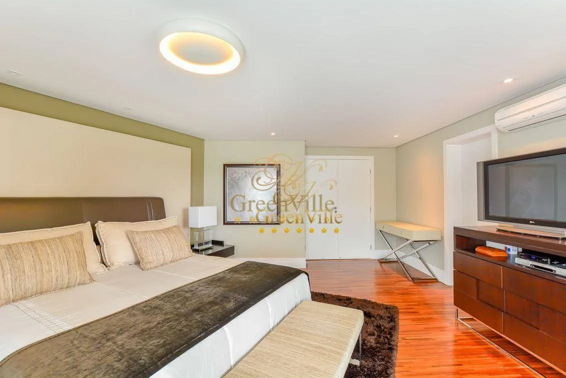 House with 4 en-suite bedrooms and private BBQ — photo 47