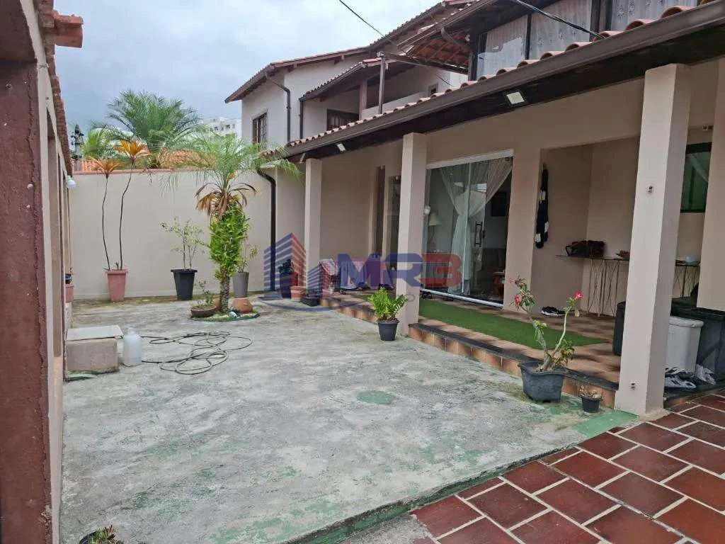Casa com 3 quartos e 311 m², com terraço — photo 18