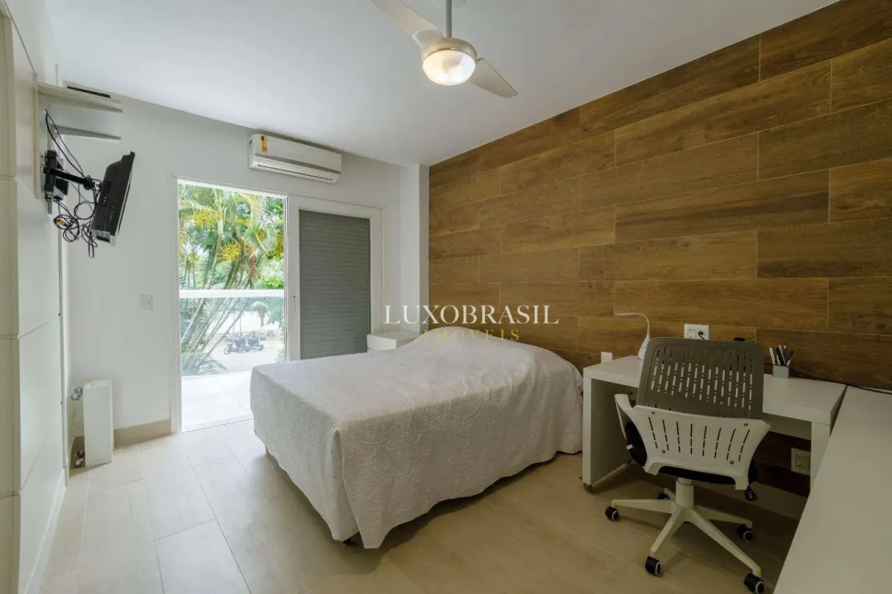 Мебльований будинок 600 м² з 5 кімнатами та 5 ванними — photo 16