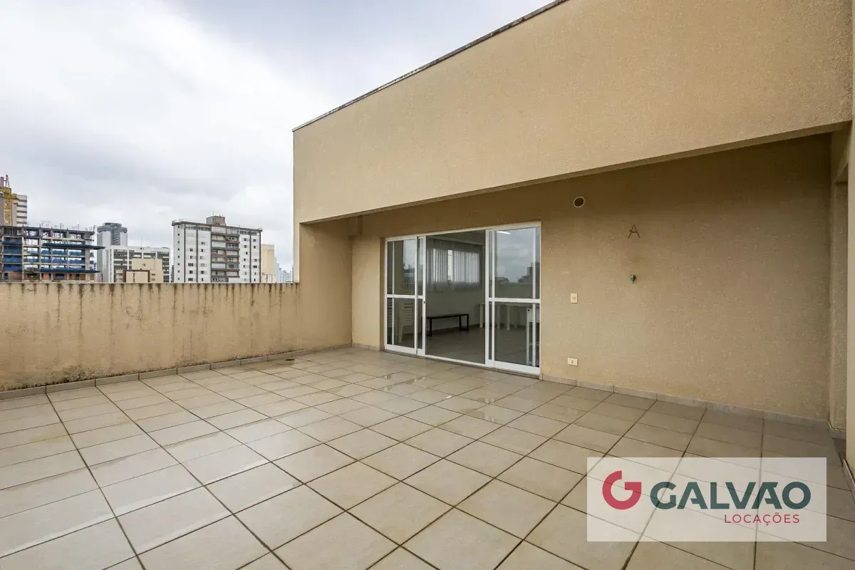 Apartment on the 4th floor with wood or laminate floors — photo 17