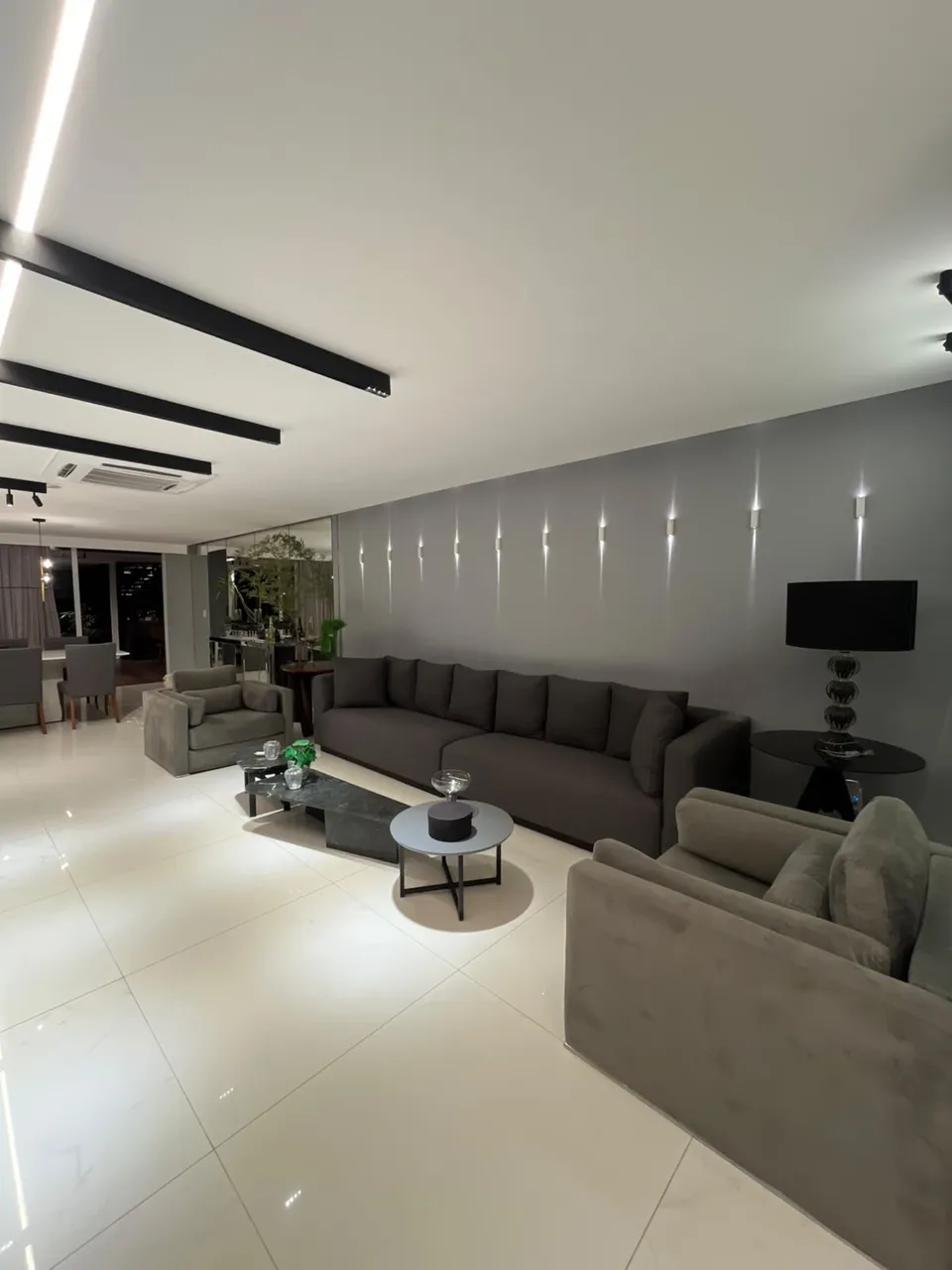 5-bedroom house with a walk-in closet in João Pessoa