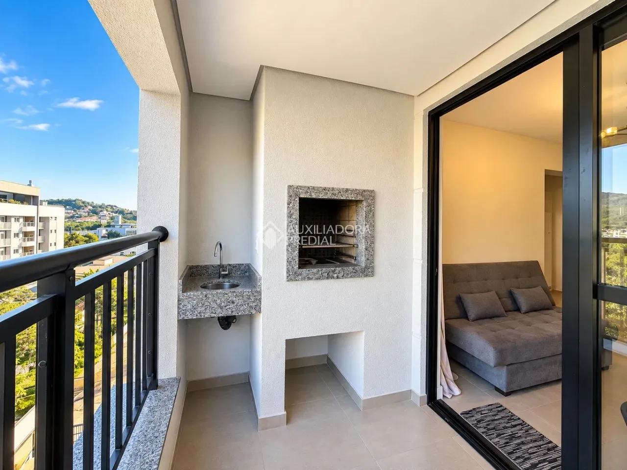 Furnished 2-bedroom apartment with balcony and grill — photo 20