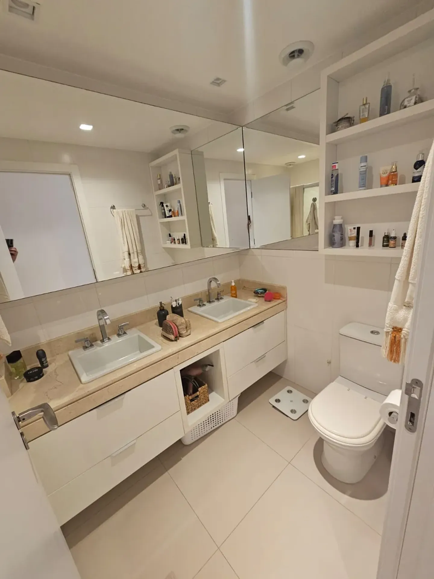 3-bedroom apartment in a building with a sauna — photo 42