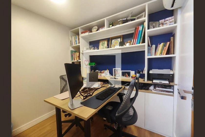 Rental apartment with 4 bedrooms, 360 m² and a balcony — photo 14