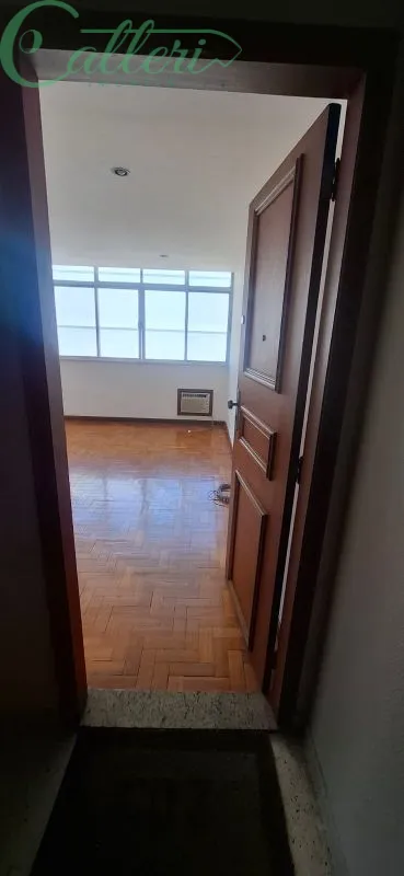 Apartment, 64 m², with wood or laminate floors — photo 25