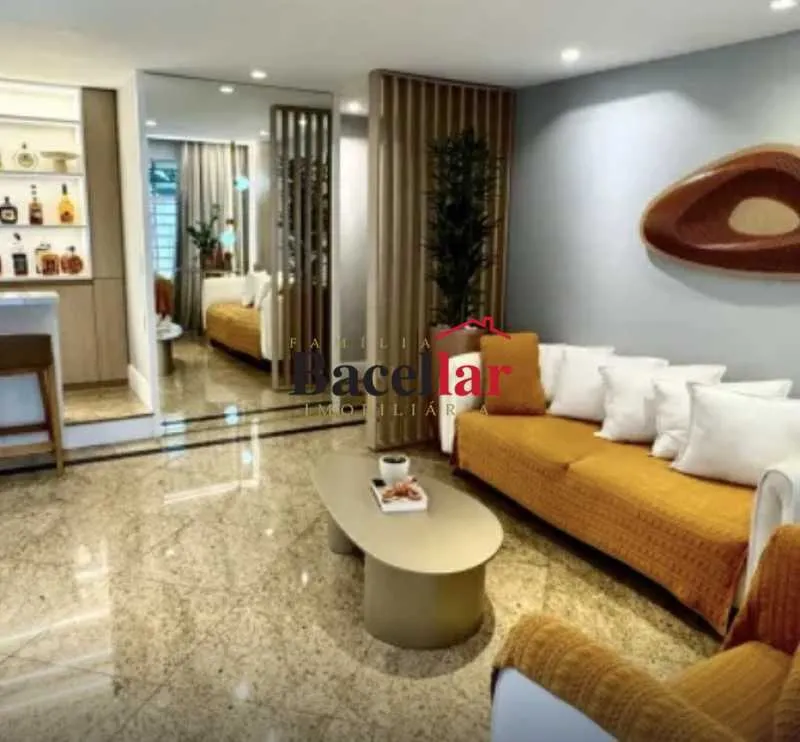 Floor-to-ceiling windows in a 5-bedroom house, 768 m² — photo 3