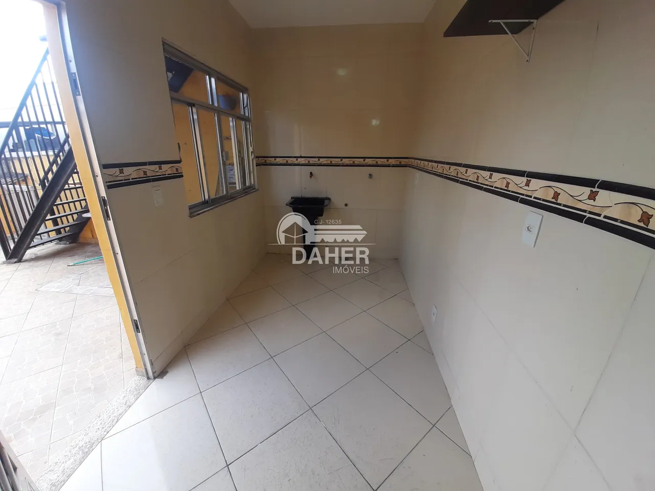 Casa sem mobília com terraço e 2 quartos — photo 12