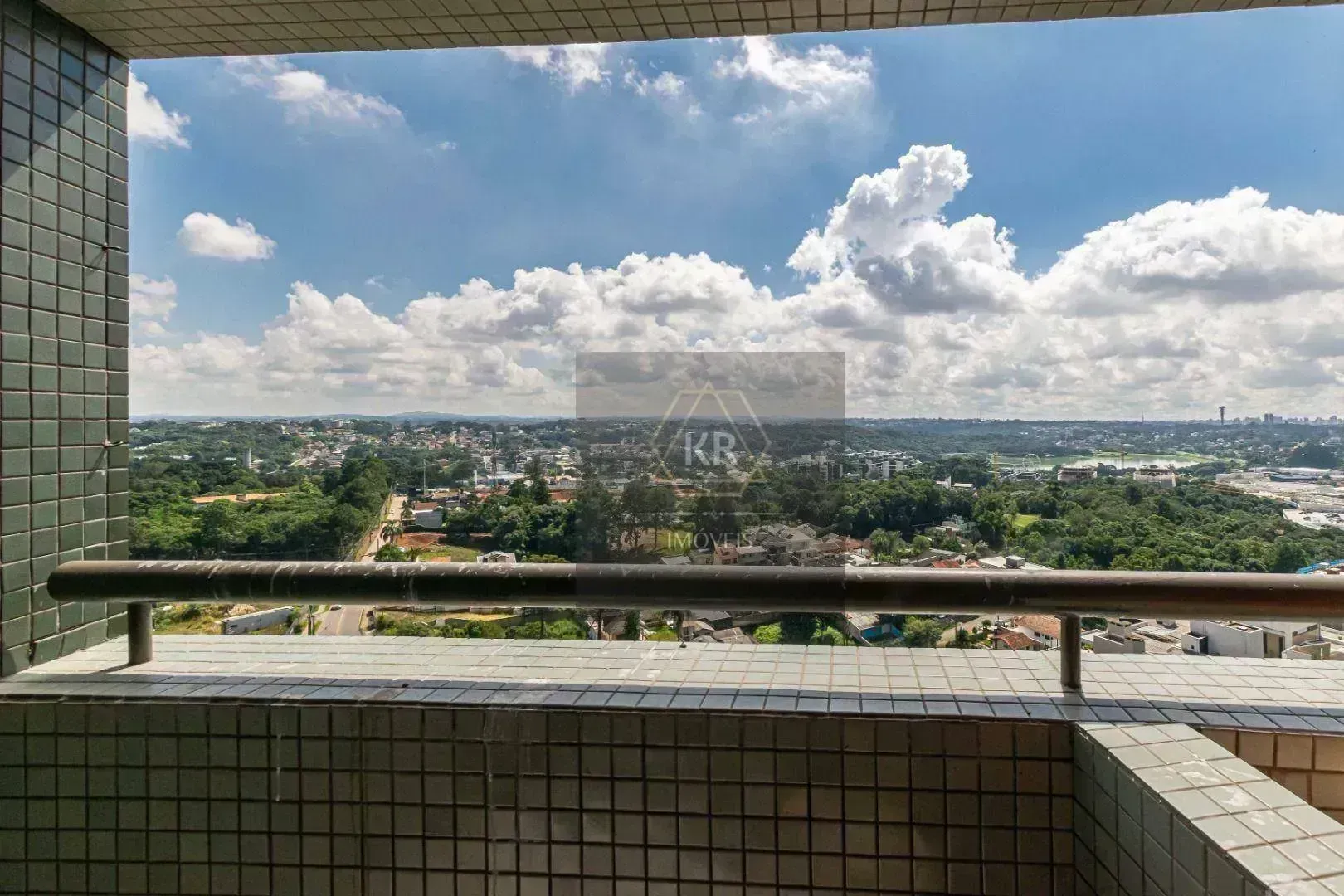 Furnished 272 m² apartment with 3 en-suites and 4 parking — photo 54