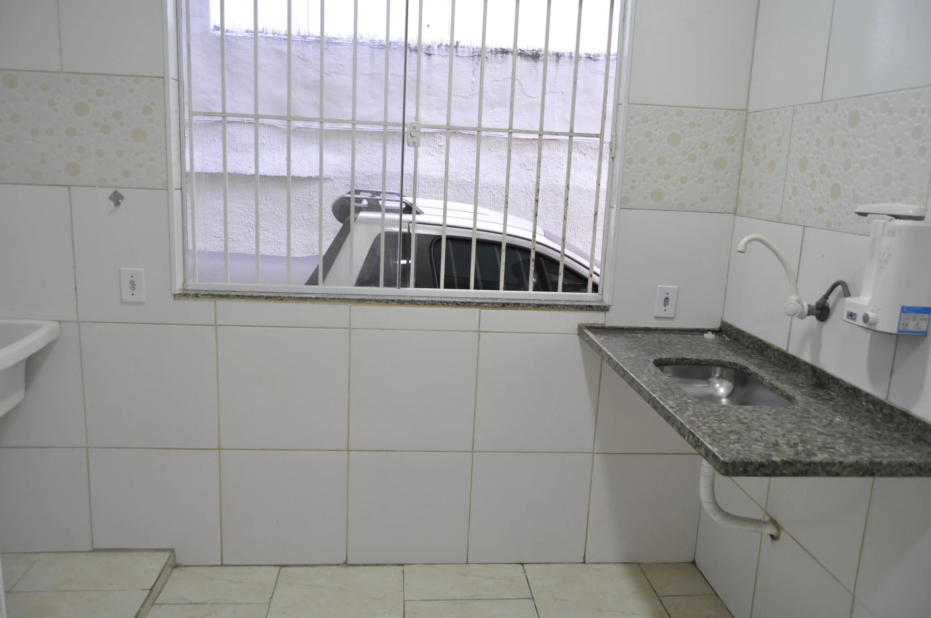Apartamento sem mobília com varanda e 2 quartos — photo 2