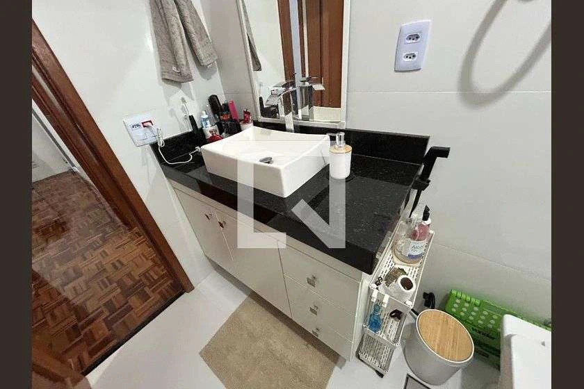 Apartamento mobiliado com roupeiros e 2 quartos — photo 24