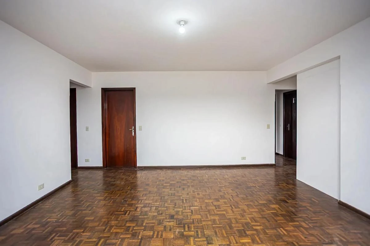 Apartamento com piso de madeira ou laminado, Cabral — photo 5