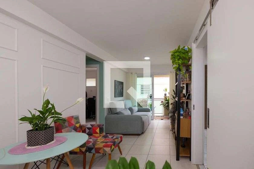 Apartment with 2 bedrooms, 1 suite, 70 m²