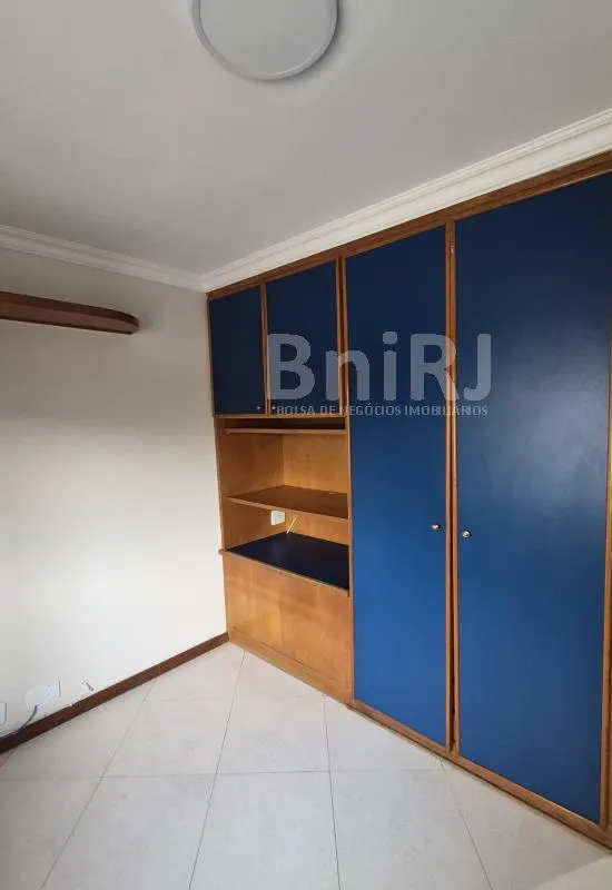 Home office in a 3-bedroom apartment, 110 m² — photo 4