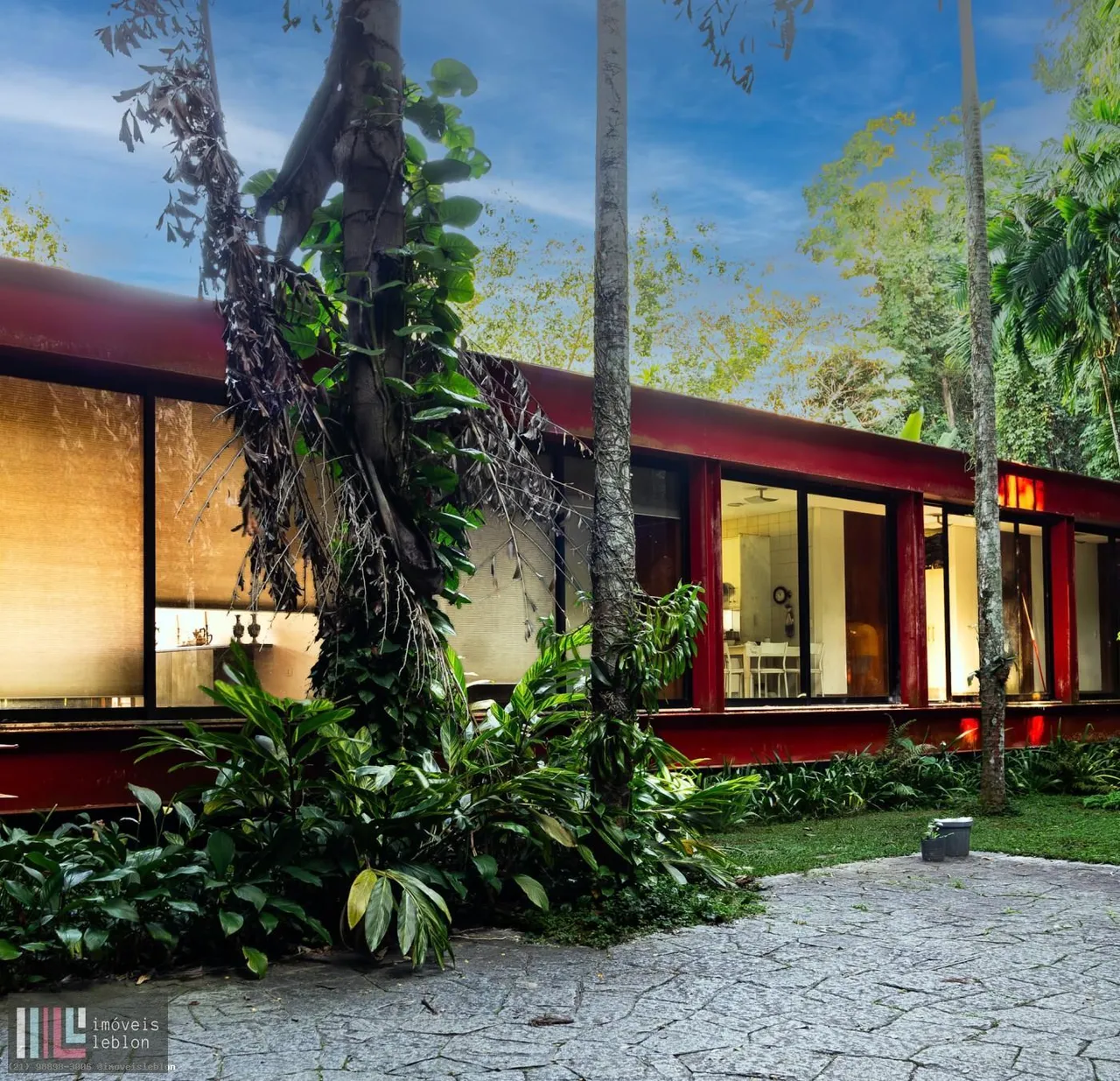 Furnished house with 5 bedrooms and 5 bathrooms — photo 18