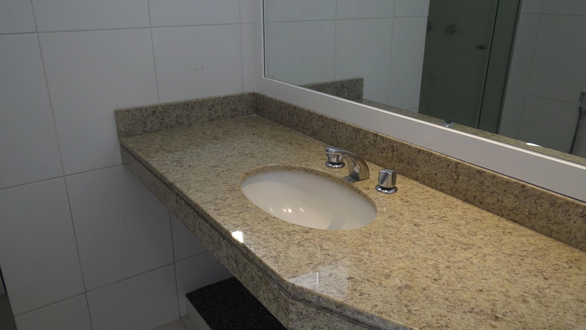 Apartamento mobiliado com 1 quarto e varanda fechada — photo 32