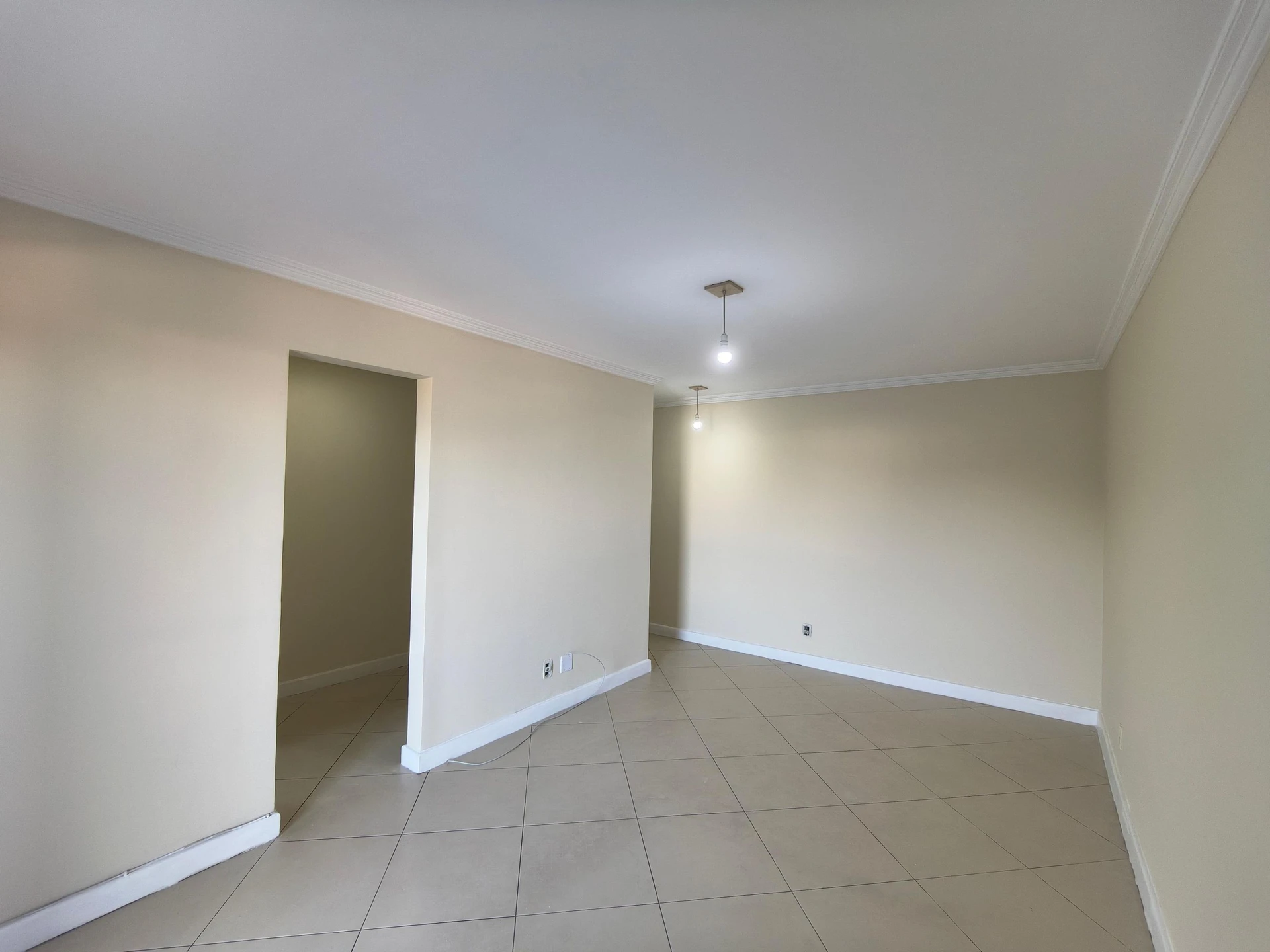 Condo house with 3 bedrooms and a balcony — photo 49