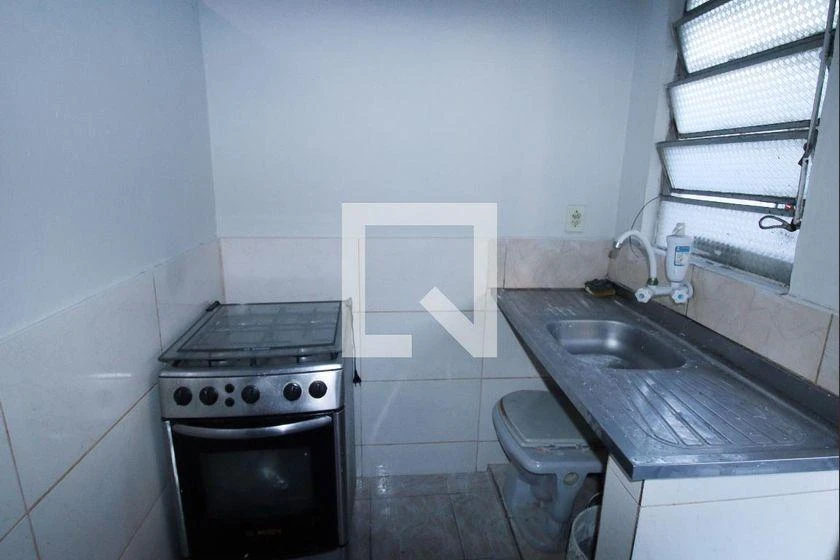 Kitnet de 1 dormitorio con cocina a gas y 32 m² — photo 2