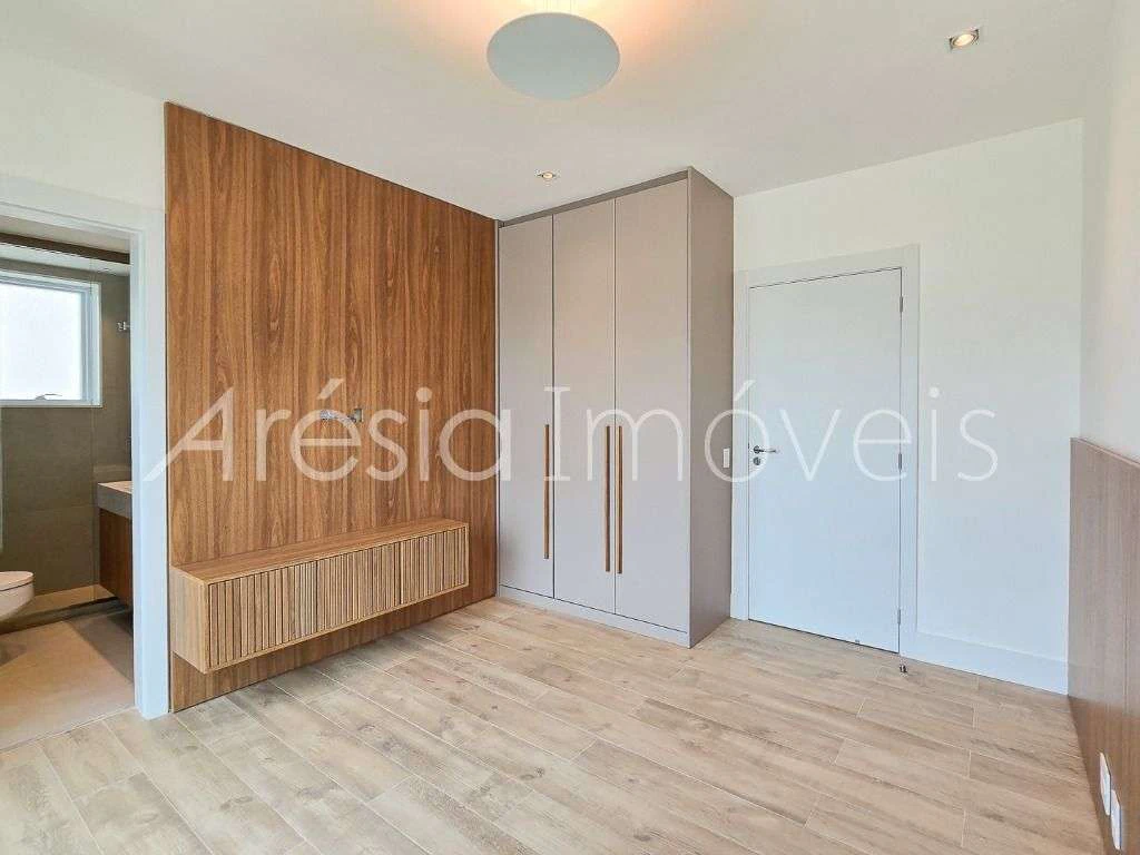 Apartamento de 267 m² com 3 suítes e piscina privativa — photo 25