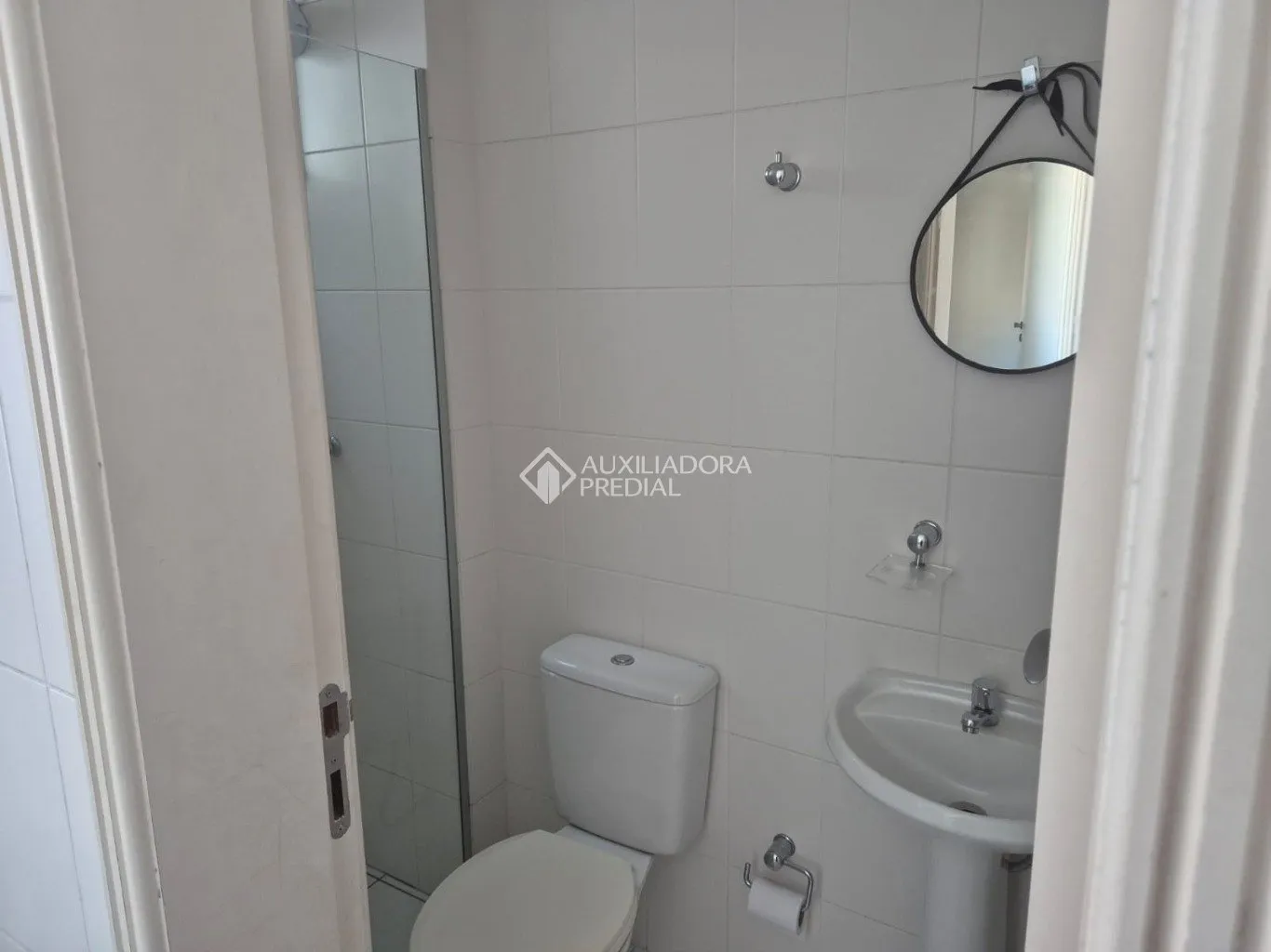 Furnished apartment with 3 bedrooms and 137 m² — photo 30