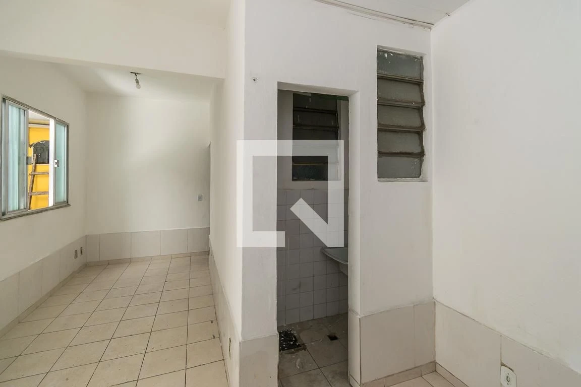 Unfurnished house with no parking, 1 bedroom and 1 bath — photo 24
